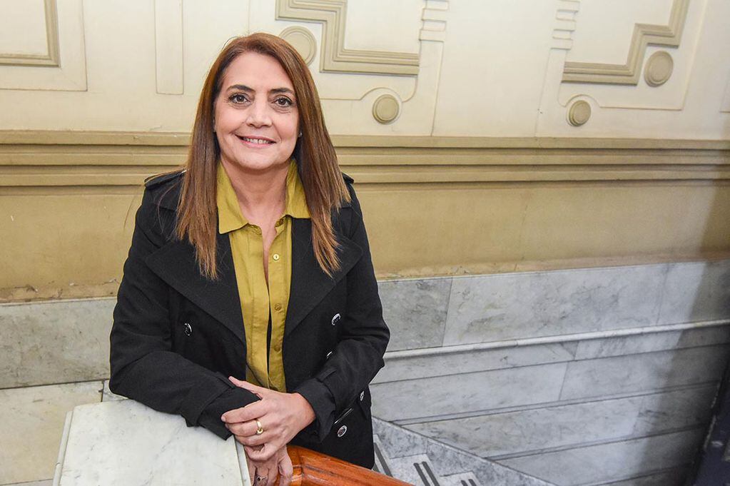 Gabriela Lizana, Abogada, Política, Directora del Bice Fideicomiso SA. Referente del Frente Renovador en Mendoza.

Foto: Mariana Villa / Los Andes