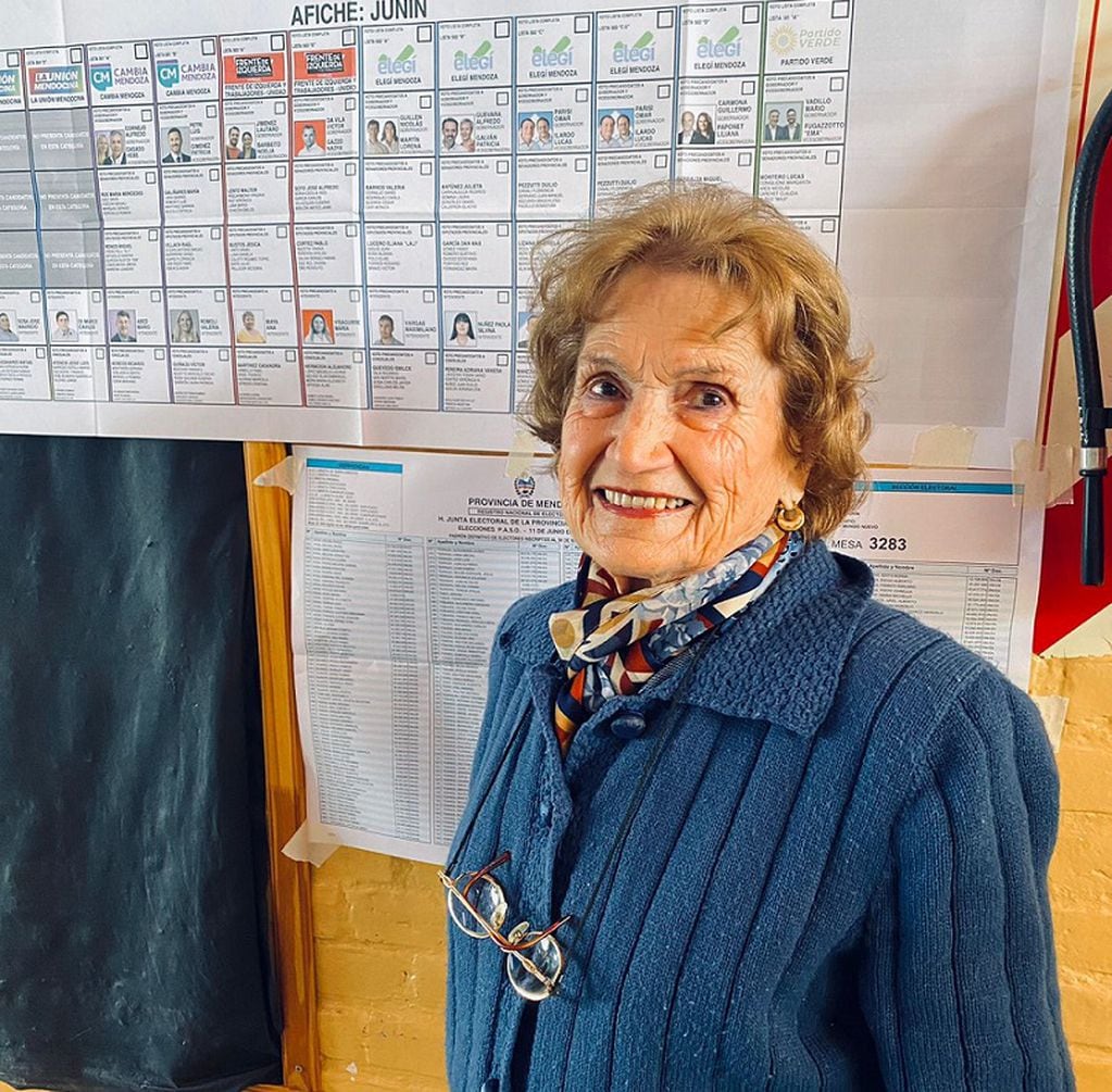 Lidia vota en Junín y asegura que nadie le puede quitar el derecho a elegir. | Foto: gentileza