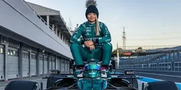 Jessica Hawkins se convirtió en la primera mujer en probar un Fórmula 1 en cinco años