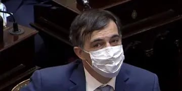 Emotivo: CFK y los senadores ovacionaron a Esteban Bullrich por su lucha contra la ELA