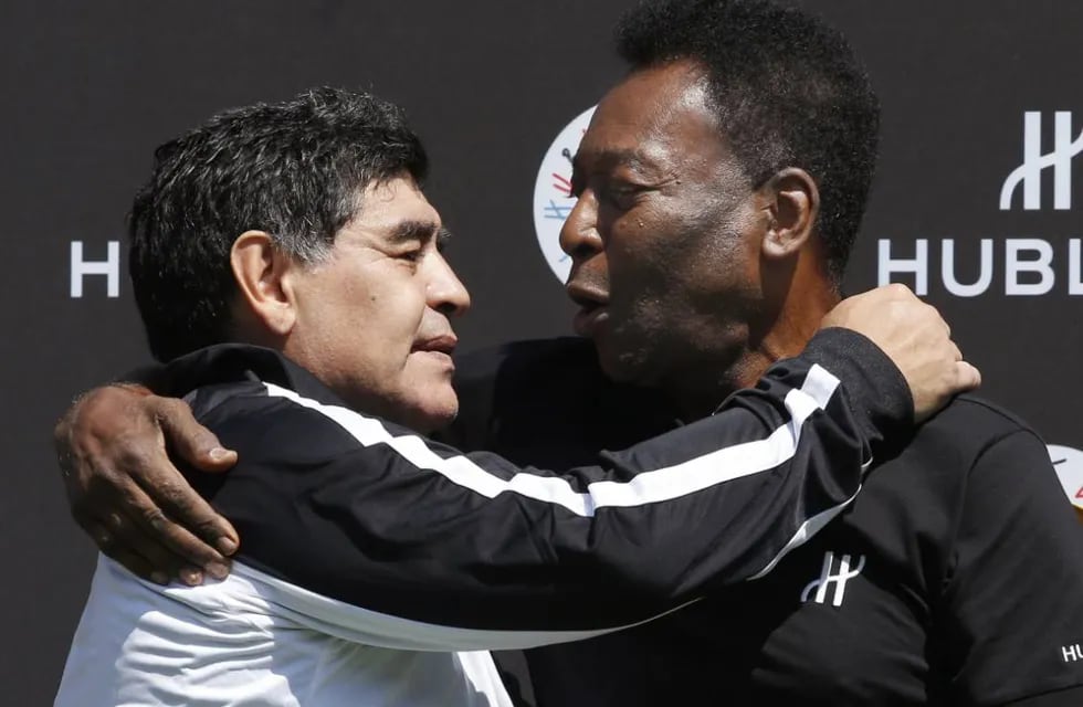 Pelé y una sentida dedicatoria a Diego Armando Maradona. / Gentileza.