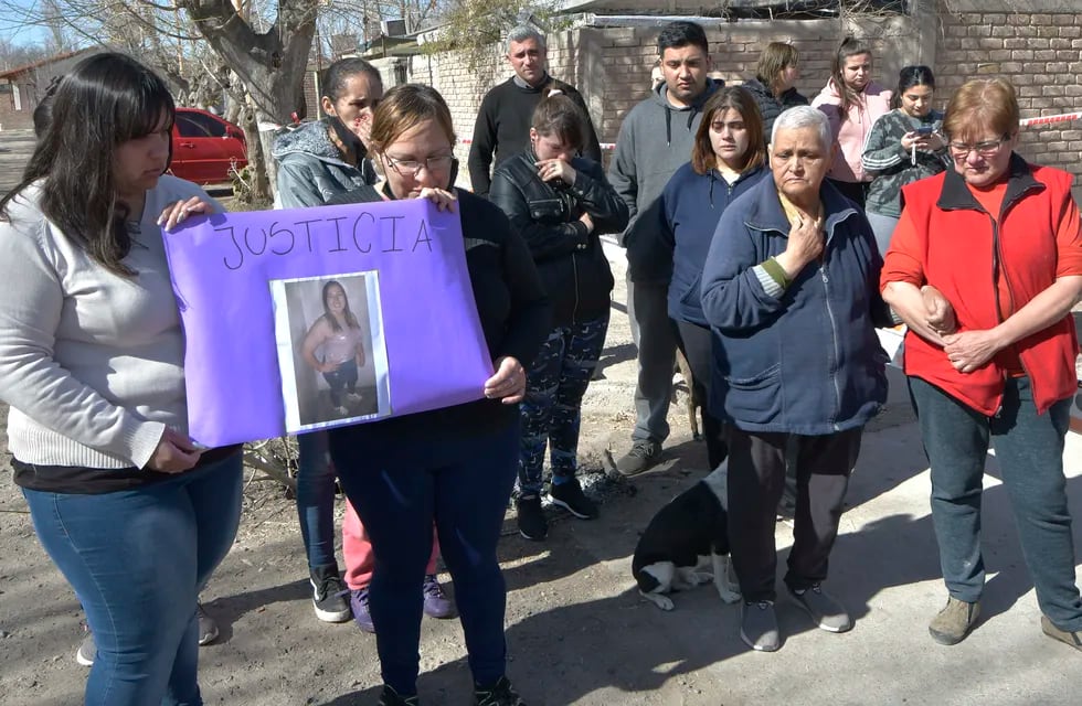 Karen Ríos (20) fue brutalmente asesinada y por su femicidio detuvieron a Hugo Orlando Sosa (41), su ex cuñado. 
Foto: Orlando Pelichotti / Los Andes