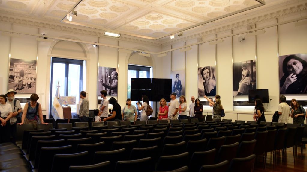 Los retratos colgados en el espacio ubicado en el primer piso de la Casa Rosada serán trasladados al Museo del Bicentenario.
Foto: Gentileza.