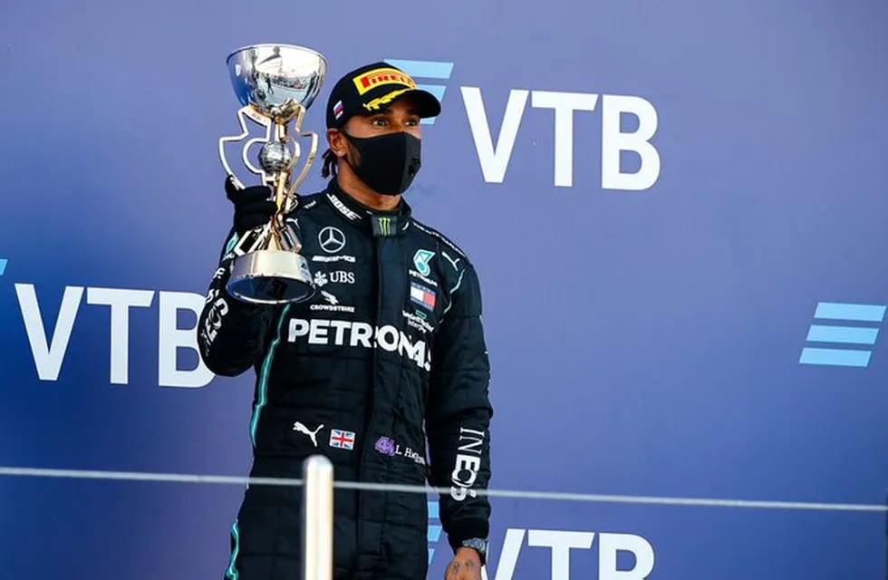 Lewis Hamilton sigue en lo más alto del campeonato de la Fórmula 1 luego del Gran Premio de Rusia disputado este domingo.