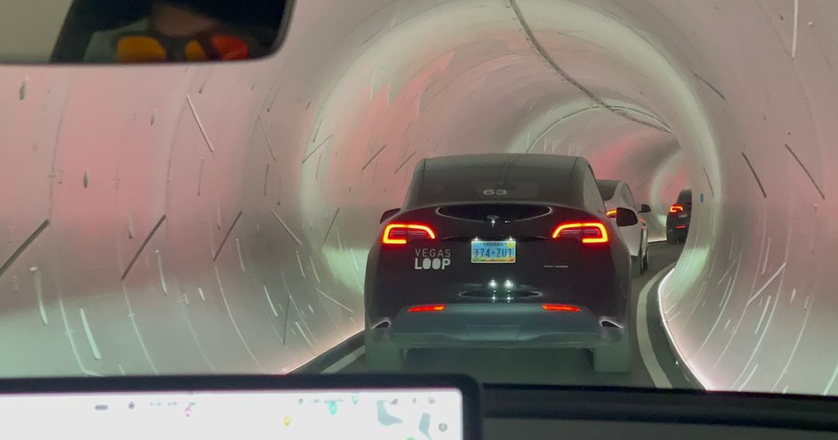 Elon Musk's invention to avoid traffic congestion in Las Vegas has already had its first traffic jam thumbnail