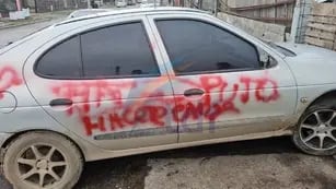 "Hacete cargo de la bendi": el escrache viral en un auto y en una taza