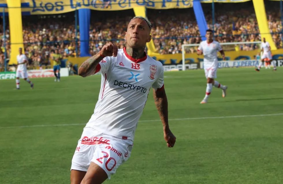 Huracán goleó a Rosario Central pero se quedó en la puerta de la Copa Sudamericana.