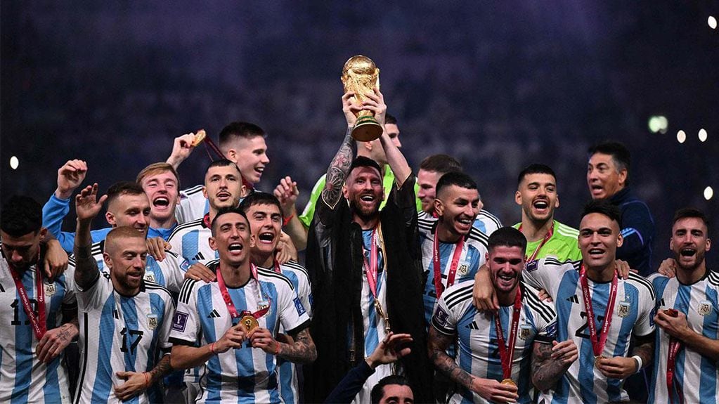 Selección Argentina con la Copa del Mundo.