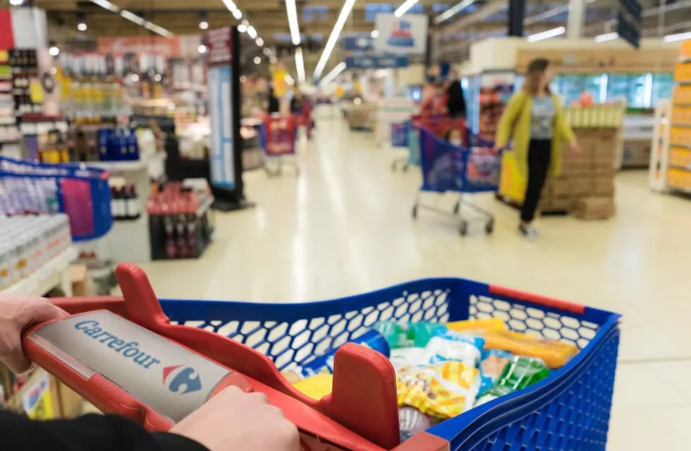 La cadena de supermercados Carrefour anunció la apertura de las dos primeras sucursales de su formato Express en la provincia de Mendoza