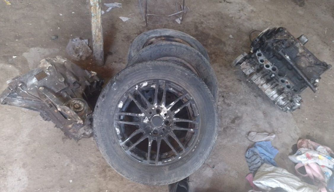 Cayeron mientras desarmaban un auto robado horas antes en Guaymallén. | Foto: Ministerio de Seguridad y Justicia