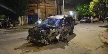 Así quedó la camioneta después de la tragedia a 200 km/h en el barrio General Bustos, Córdoba