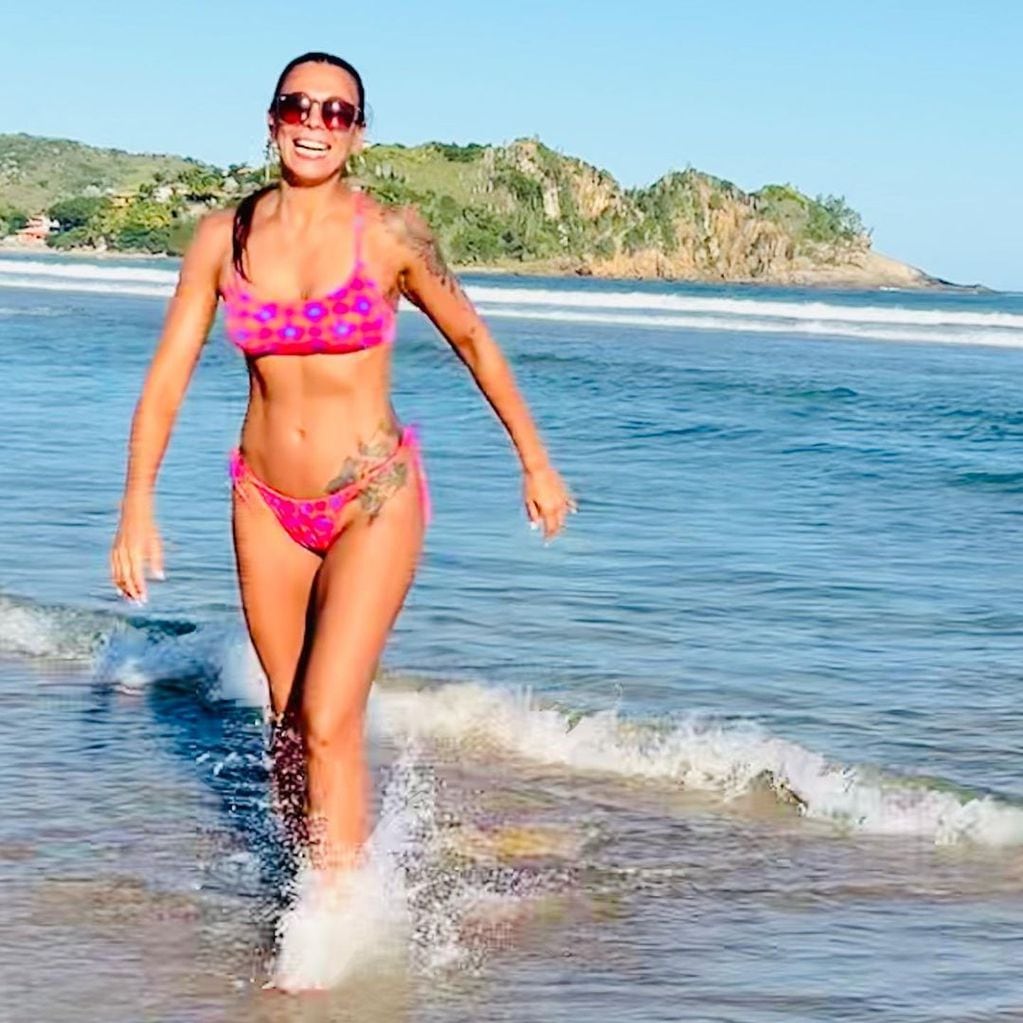 Ximena Capristo paralizó la web con su belleza desde Brasil.