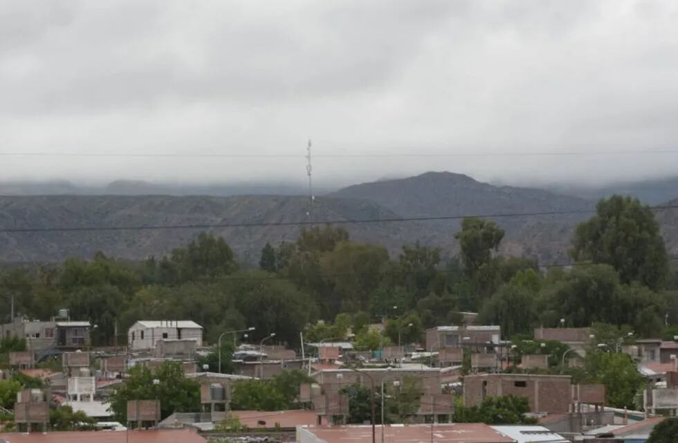Pronóstico del tiempo: baja la temperatura por el ingreso de un frente frío en Mendoza