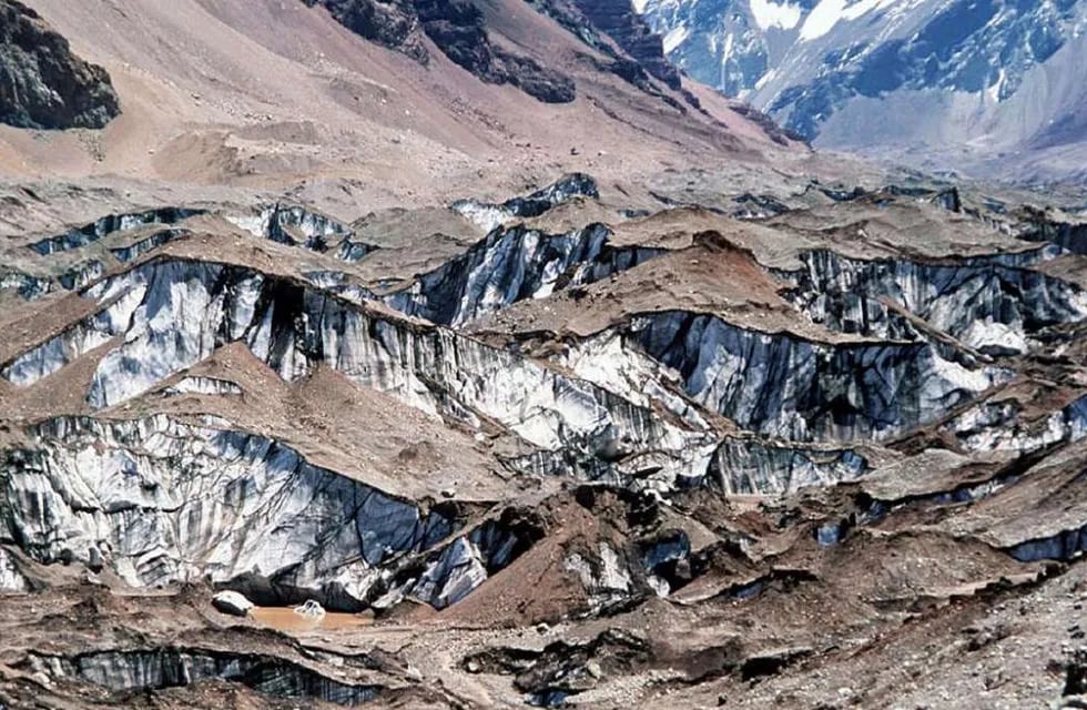 Glaciar Horcones Inferior, el más importante de la subcuenca del río Cuevas, en el Aconcagua. / Foto: Gustavo Rogé - Los Andes