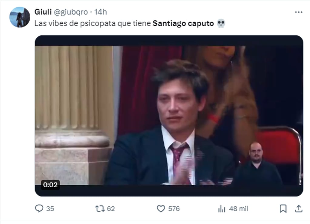 Memes y comentarios por la presencia de Santiago Caputo