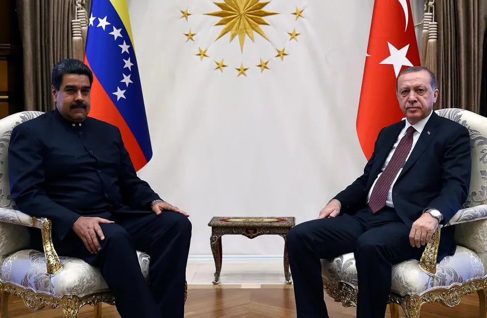 Nicolás Maduro y Recep Erdogan, presidentes de Venezuela y Türkiye respectivamente.