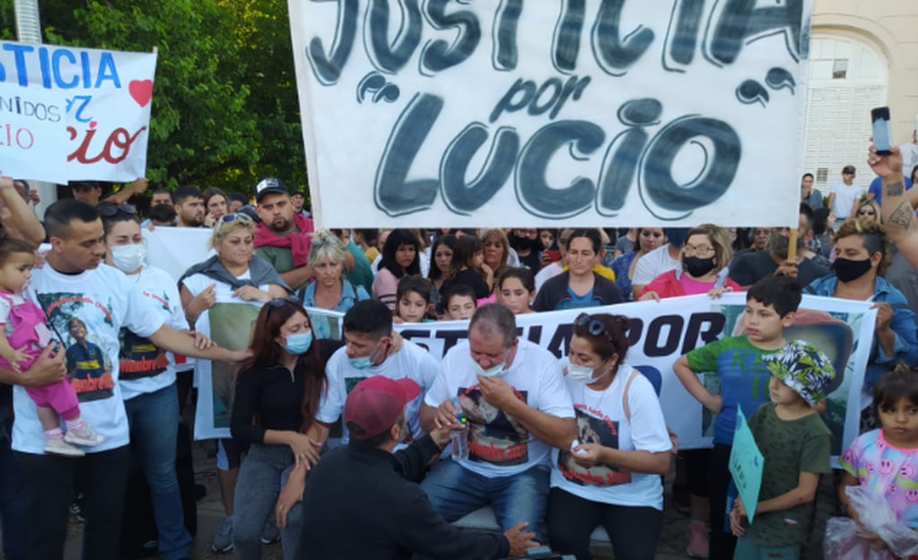 Las imágenes de la manifestación pidiendo justicia por Lucio. Twitter @LPNLaPampa
