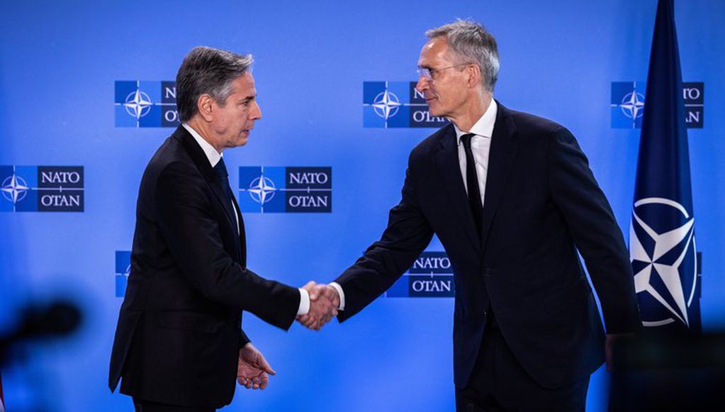 Stoltenberg y Blinken antes de la reunión de Ministros de Relaciones Exteriores. Foto: NATO.
