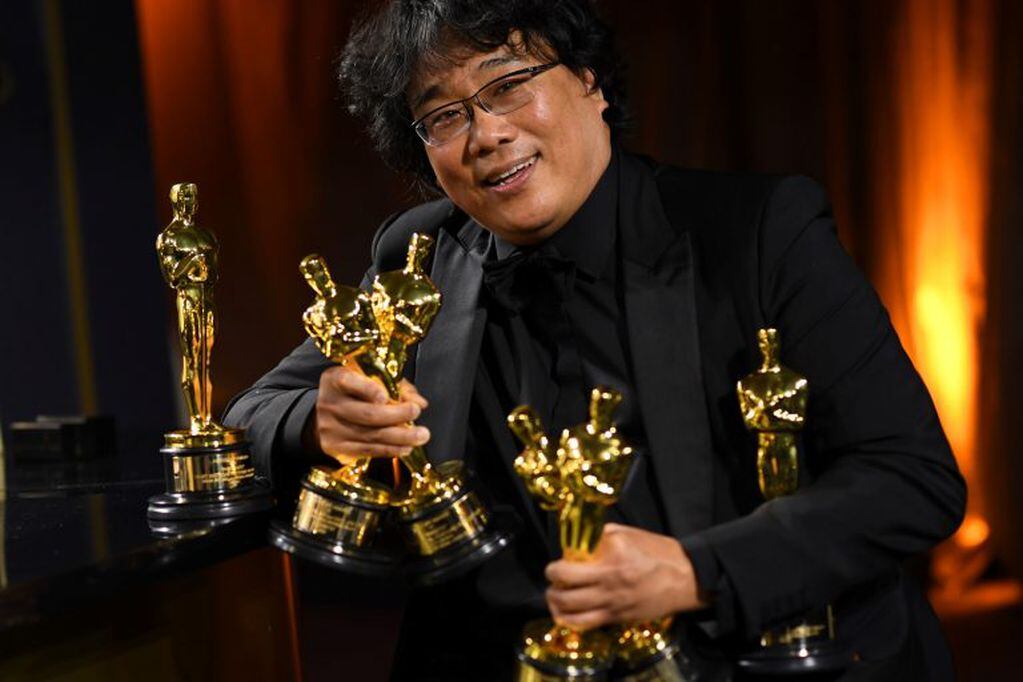 Bong Joon Ho, director de "Parasite", arrasó en los Oscars 2020. (Foto: VALERIE MACON / AFP)