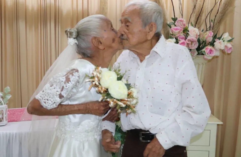 Don Eustacio (92) y Doña Lucía (91) se casaron en el Registro Civil del municipio de Bacalar, en la zona sur del estado de Quintana Roo