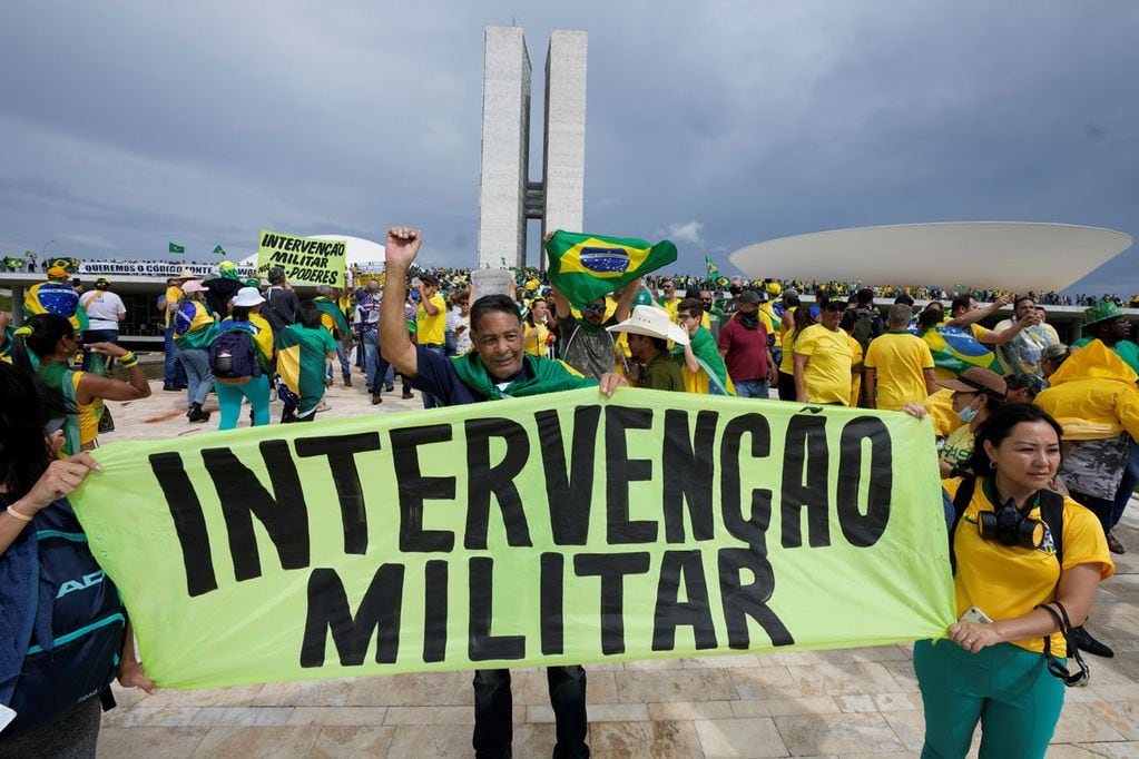 Escenas del fallido intento de golpe de estado en Brasilia. la capital jurídica y gubernamental de Brasil. Foto: AP