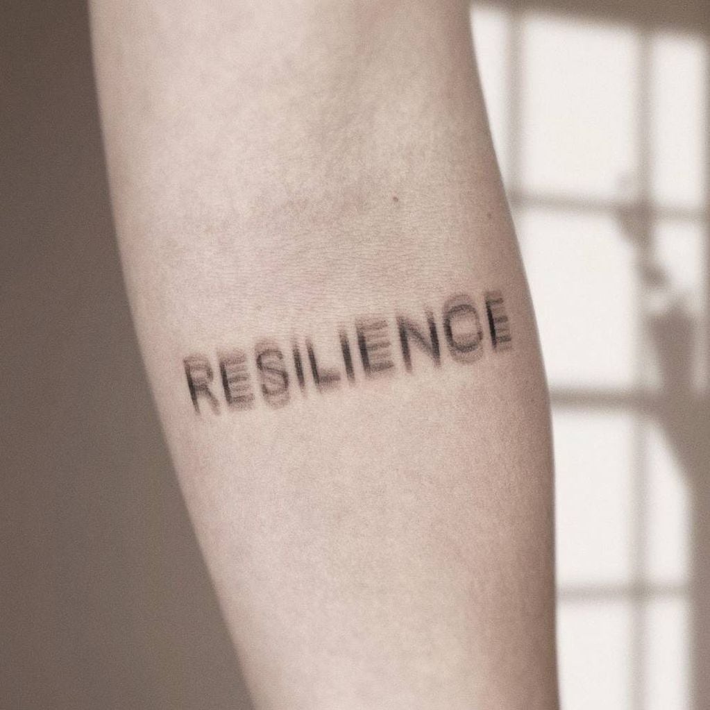 La palabra Resiliencia con efecto "borroso"