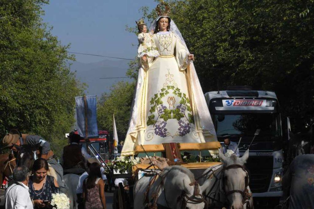 
Regreso. La Virgen de La Carrodilla volvió este año al Carrusel. | Orlando Pelichotti / Los Andes
   