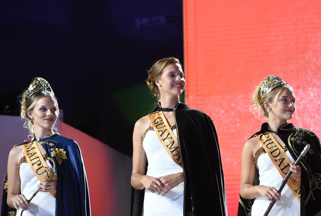 La reina de Guaymallén 2020 Sofía Grangetto participó sin corona en el Acto central de la Fiesta de la Vendimia 2022. Foto: Marcelo Rolland / Los Andes