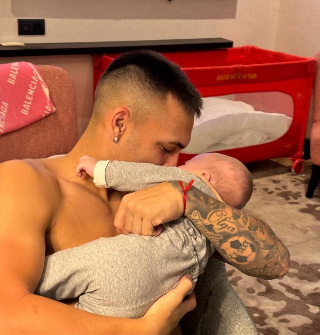 Theo, el hijo menor de Lautaro Martínez y Agustina Gandolfo. Gentileza Instagram.