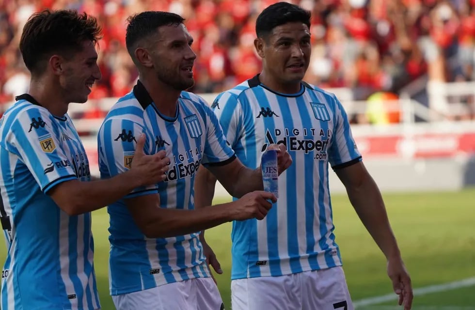 Con un gol de Maravilla Martínez, Racing Club derrotó por 1-0 a Independiente en el clásico de Avellaneda. / Gentileza.