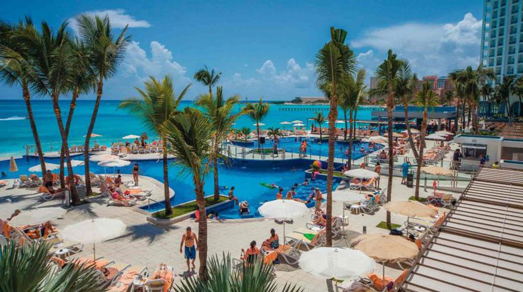 Paquetes a Cancún a $270.000 por persona. 