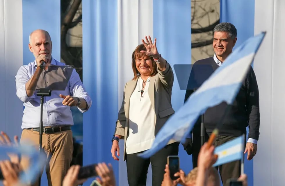 La candidata a presidenta por Juntos por el Cambio hizo su cierre de campaña junto a Horacio Rodríguez Larreta y Jorge Macri. TN