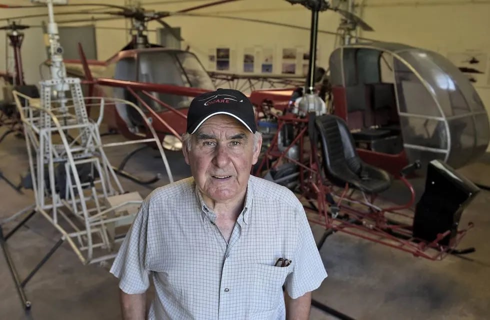 El mago de los helicópteros inventa y fabrica en un pueblito argentino