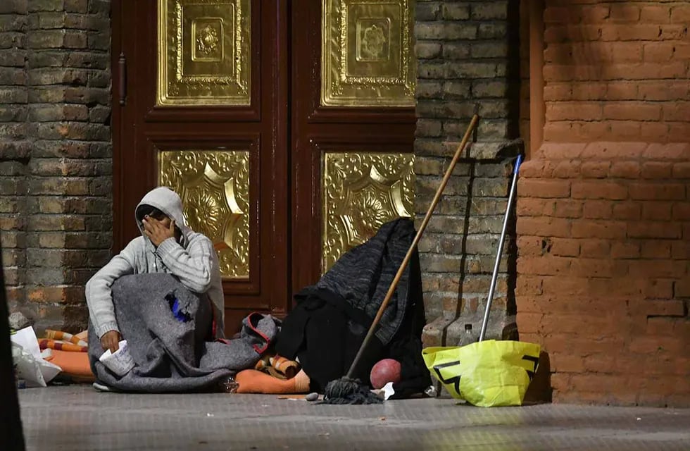 Aumentó el índice de pobreza en la provincia de Mendoza, cada vez mas indigentes que viven en situación de calle y no tienen un techo para dormir
Foto: José Gutierrez / Los Andes 