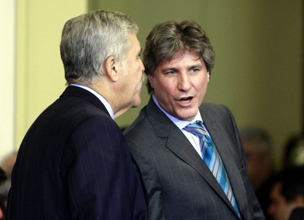 Boudou y De Vido apoyaron una posible candidatura de Cristina Kirchner y criticaron a Fernández.