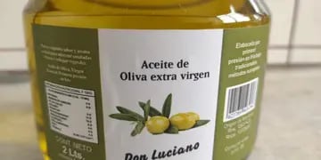 La ANMAT prohibió la venta y distribución de dos marcas de aceite de oliva