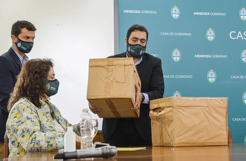 Se abrieron los sobres de la licitación de Portezuelo del Viento. Prensa Gobierno
