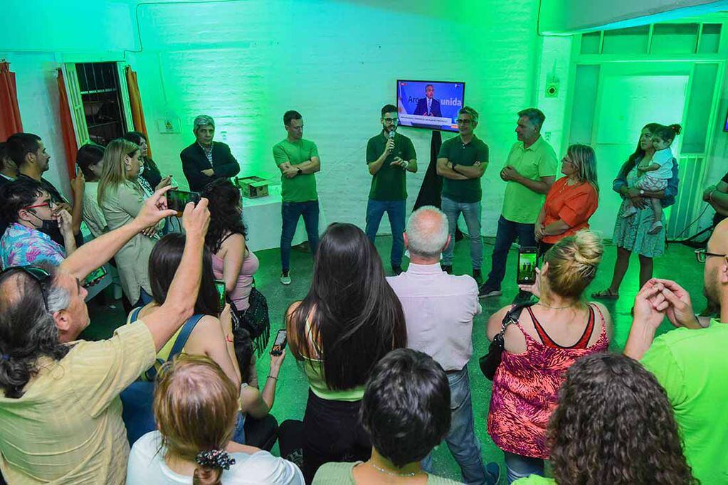Los candidatos del Partido Verde, dan información sobre el resultado electoral.
foto: Mariana Villa