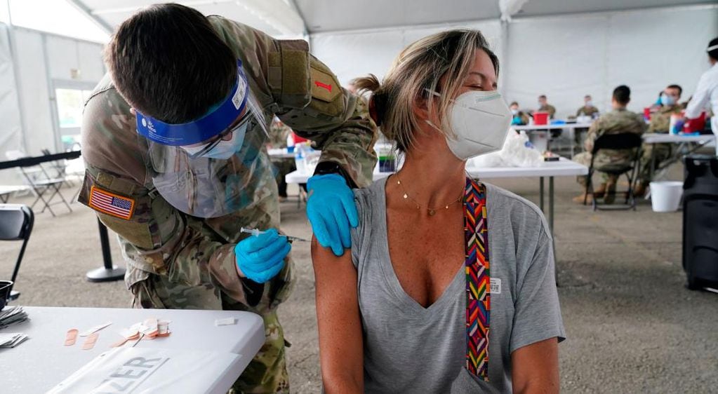 El estado de Florida ya inmunizó a 6 millones de personas. Foto: AP.