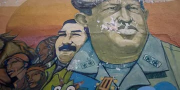 Mural de Hugo Chávez y Nicolás Maduro en Venezuela