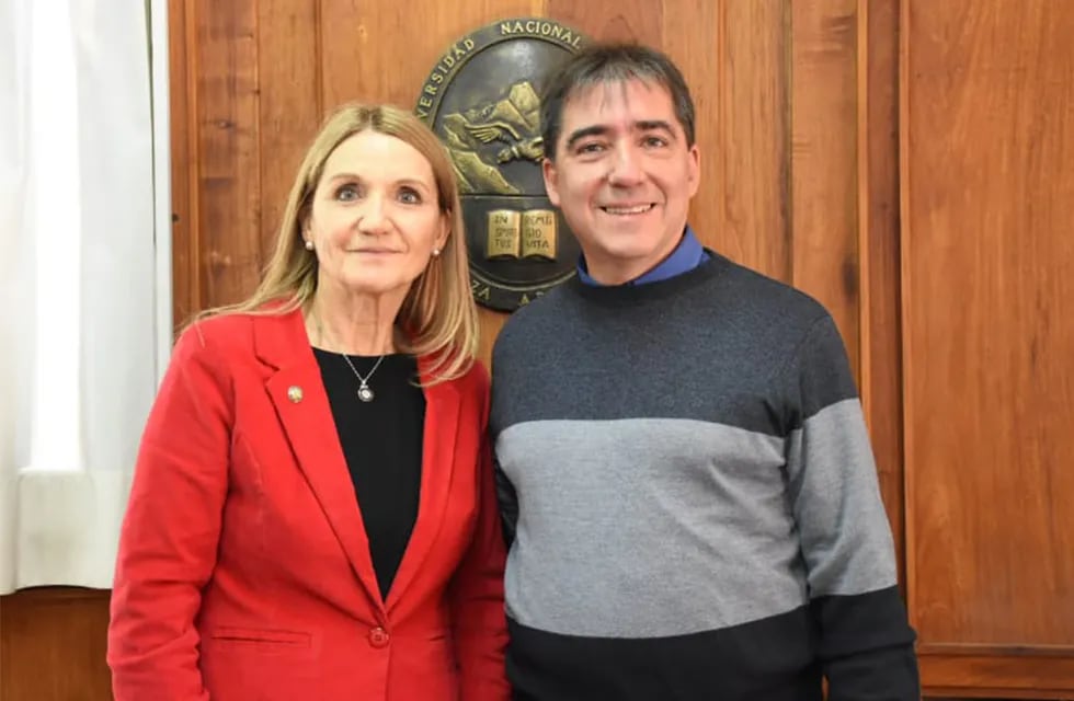 Adriana García y Arturo Tascheret de Compromiso Universitario