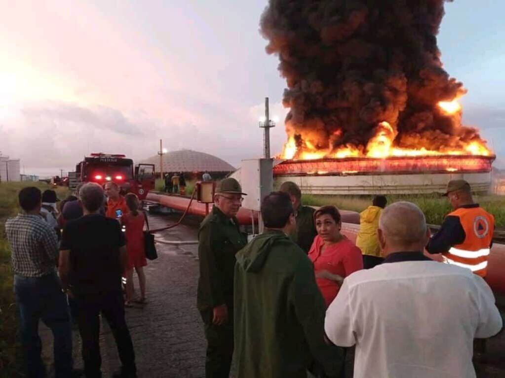 Hasta el momento se registraron 17 desaparecidos y 77 heridos por quemaduras. Foto: Web