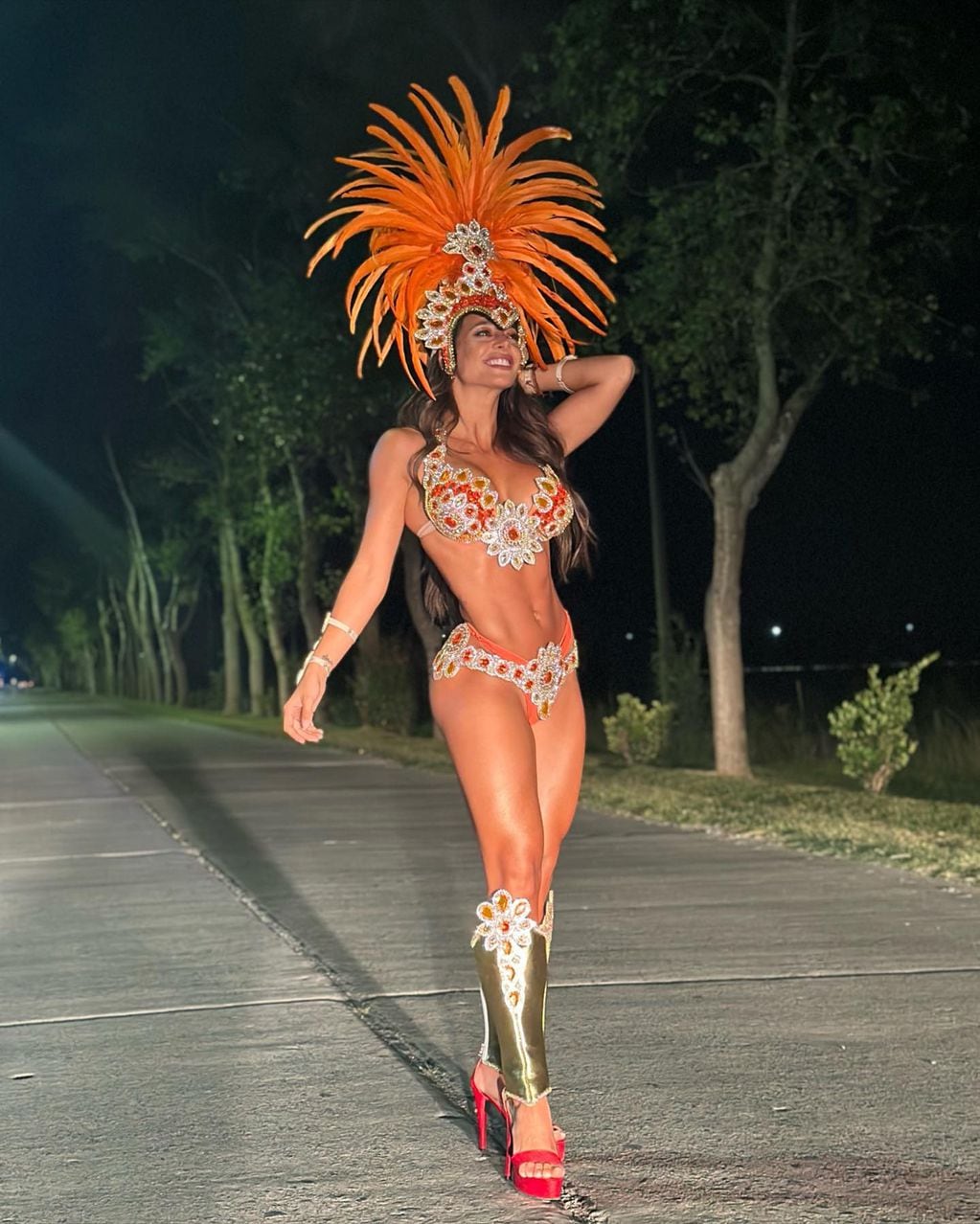 Sol Pérez  maravilló a todos desfilando en el Carnaval de Dolores