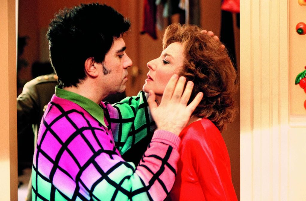 La flor de mi secreto (1995). Almodóvar y Marisa Paredes ensayan una escena de amor.