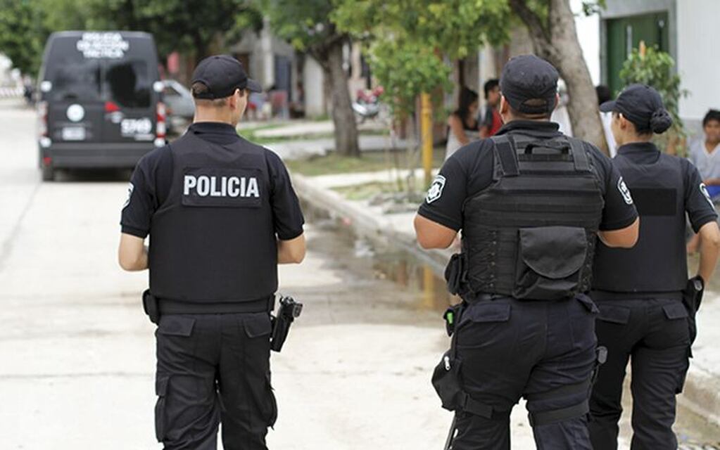 Un hombre fue detenido esta mañana tras votar en una escuela ubicada en Guaymallén. Gentileza.