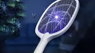 Cuánto sale la raqueta matamosquitos eléctrica que es furor en Argentina