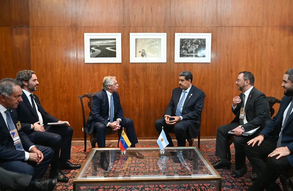 Alberto Fernández y Nicolás Maduro - Foto Twitter Alberto Fernández