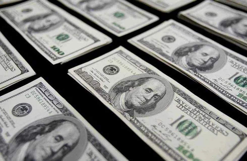 El dólar blue alcanzó su valor más alto del 2021.