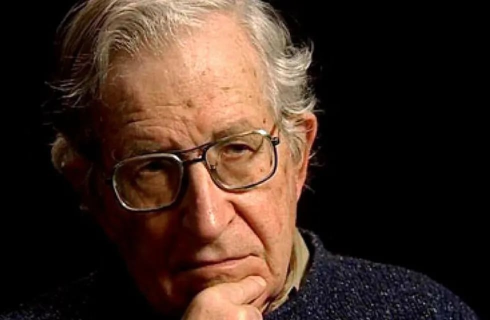 Noam Chomsky: ideas en el desierto
