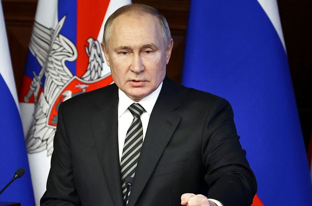 El presidente ruso Vladimir Putin amenaza con "agravar la situación" en Ucrania (AP)